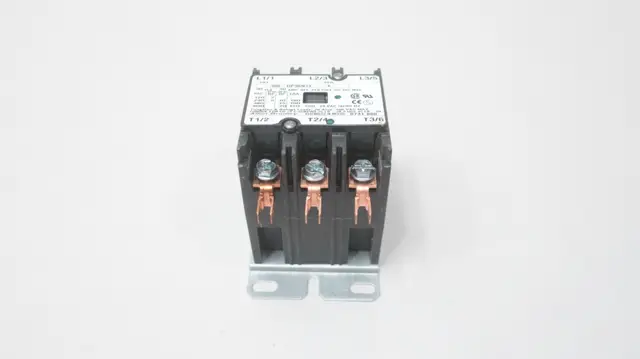 ALLEN BRADLEY 400-DP30NJ3 AC CONTACTOR 24V-AC 15HP 30A AMP