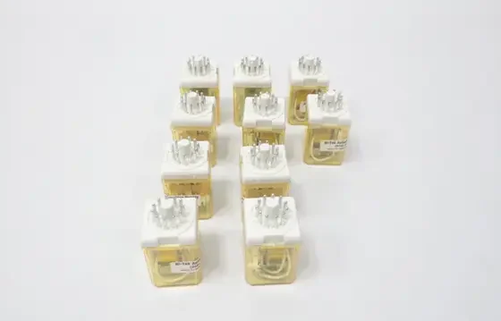 PACK OF 10 IDEC RR3PA-UL PLUG-IN RELAY 110V-DC