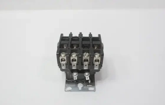 TELEMECANIQUE 2200EB440AA CONTACTOR 40A AMP 10HP 110-120V-AC