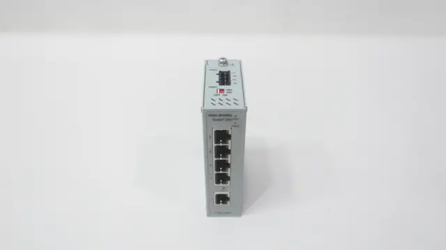 ALLEN BRADLEY 1783-US5T STRATIX 2000 ETHERNET MANAGED SWITCH SER B