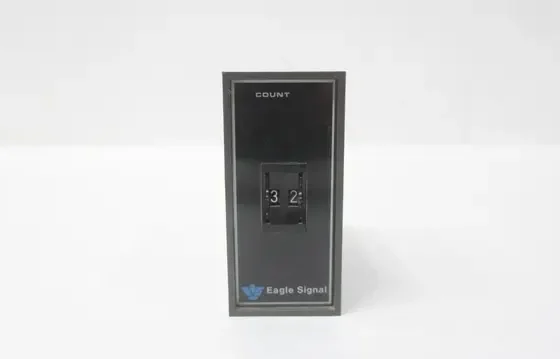 EAGLE SIGNAL DZ100A3 2-DIGIT COUNTER 120V-AC
