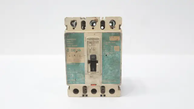 WESTINGHOUSE EHD3040 MOLDED CASE CIRCUIT BREAKER 3P 40A AMP 480V-AC