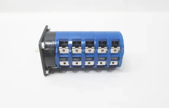 SHENZHEN ZIHENG ZHLW28-125A ROTARY CAM SWITCH 240/440V-AC