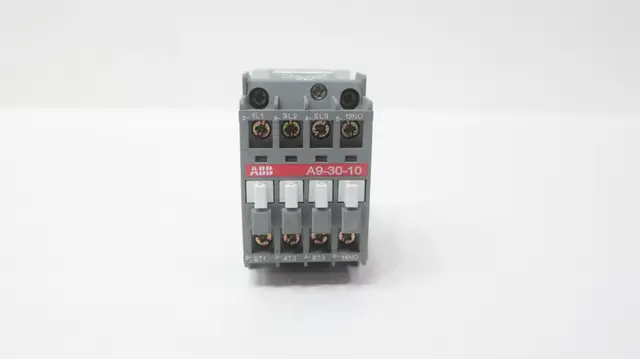 ABB A9-30-10 AC CONTACTOR 110-120V-AC 5HP 26A AMP