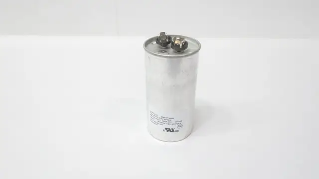AEROVOX Z26S3770M58 CAPACITOR 370V-AC 70UF