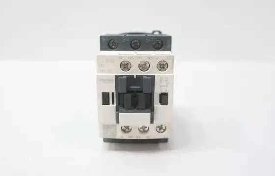 SCHNEIDER LC1D12BD AC CONTACTOR 5.5KW 25A AMP 24V-DC
