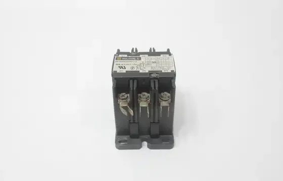 SQUARE D 8910DPA33S44V14 AC CONTACTOR 24V-AC 40A AMP 15HP