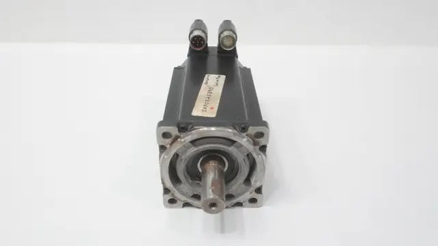 ALLEN BRADLEY MPL-B4530K-SK74AA SERVO MOTOR 3.5HP 4000RPM 90LB-IN 118V-AC 3PH