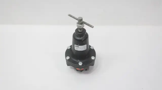 PARKER R119-08C/M2 PNEUMATIC REGULATOR 300PSI 1IN NPT