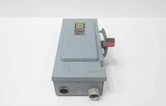 SQUARE D CHU361 NON-FUSIBLE DISCONNECT SWITCH 3P 600V-AC 30A AMP