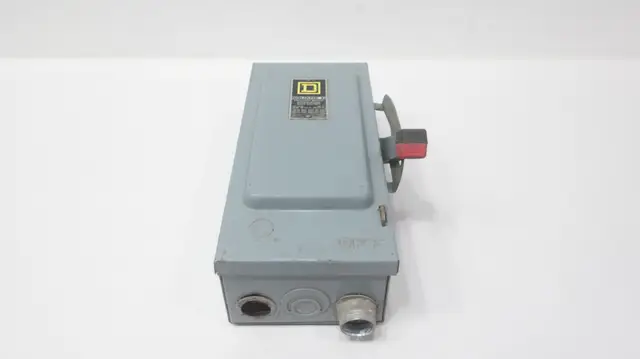 SQUARE D CHU361 NON-FUSIBLE DISCONNECT SWITCH 3P 600V-AC 30A AMP