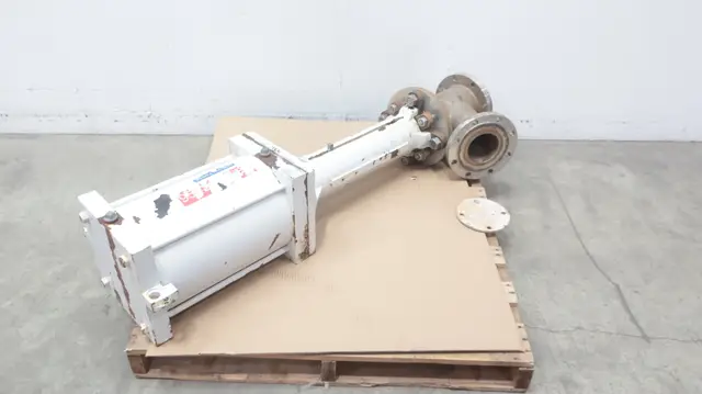 STRAHMAN Y-533 PNEUMATIC STEEL Y-PATTERN ANGLE BODY SAMPLING VALVE 6IN 150