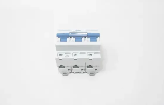 NADER NDB1-125 MOLDED CASE CIRCUIT BREAKER 400/415V-AC 3P 80A AMP