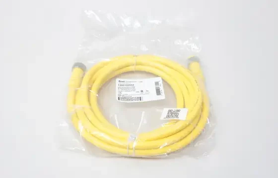 WOODHEAD 114020A01F1201 1300100534 4P MALE/FEMALE STRAIGHT PVC CABLE 12FT