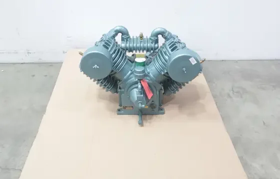 SAYLOR-BEALL 707 TWO STAGE AIR COMPRESSOR PUMP