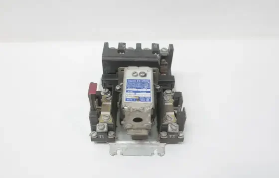 SQUARE D 8536 C0-3 STARTER 7.5HP SIZE 1 110-115V-AC