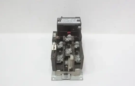 CUTLER HAMMER A10DN0 FULL VOLTAGE STARTER SIZE 2 25HP 120V-AC