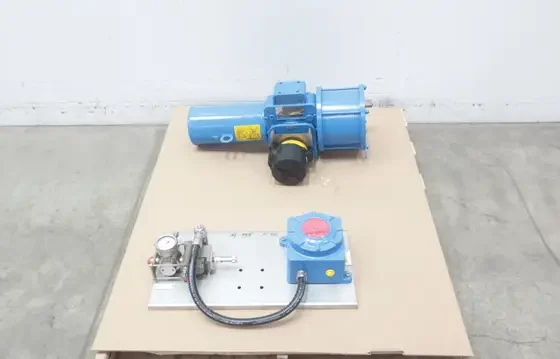 CAMERON LEDEEN GS 220 SRC9 PNEUMATIC VALVE ACTUATOR ASSEMBLY