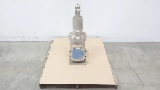 CONSOLIDATED 1905PC STEEL FLANGED RELIEF VALVE 90PSI 4X6IN