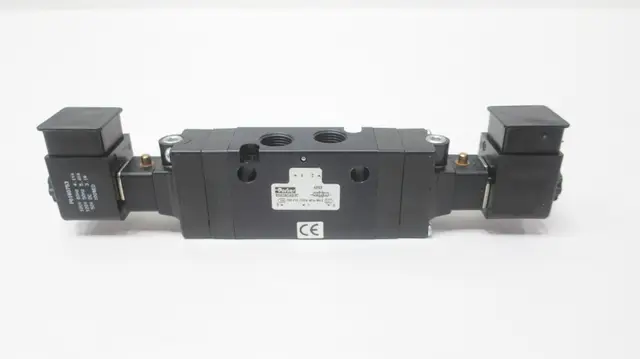 PARKER B562ADA53C PNEUMATIC SOLENOID VALVE 120V-AC 3/8IN 150PSI